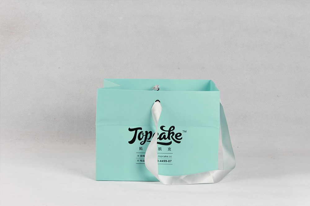 TOPCAKE中號精美化妝品白卡紙袋定制